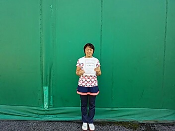 10/28(月) 女子シングルス 初中級 優勝＜トマトインドアテニスクラブ＞