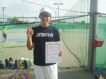 08/29(水) 男子シングルス 中級 優勝＜オールウェイズテニスクラブ＞