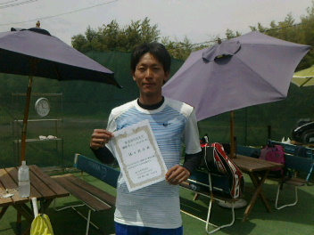 04/25(木) 男子シングルス オープン 優勝＜インスピリッツテニスクラブ＞