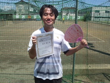07/28(日) 男子シングルス 初中級 優勝＜桶川グリーンテニスクラブ＞