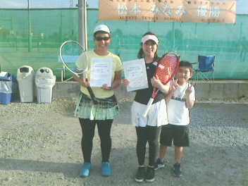 04/25(日) 女子ダブルス 初級 優勝＜ALWAYS TENNIS SCHOOL＞